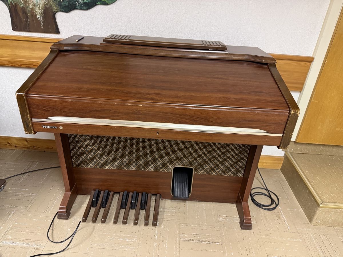 Technics Instruments de musique: Technics Orgel mit Program Chord Computer gebrauchter Zustan – D'occasion à Saas-Balen par lu9_kl2c 4