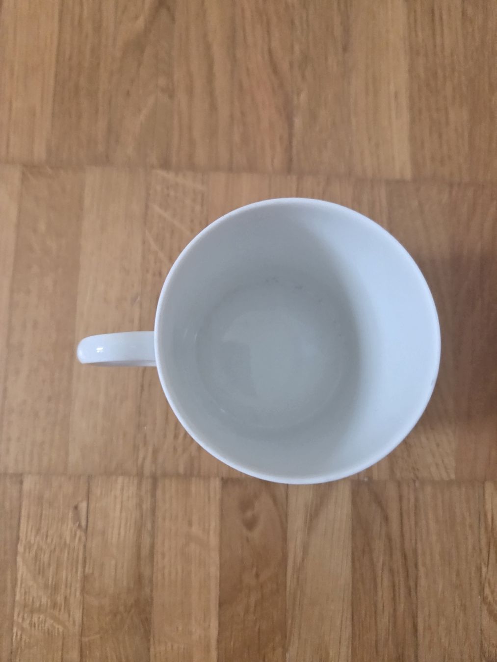 Set di piatti: Weisse Kaffeetassen mit Untertassen – Usato da Zofingen venduto da jel_qns5 1