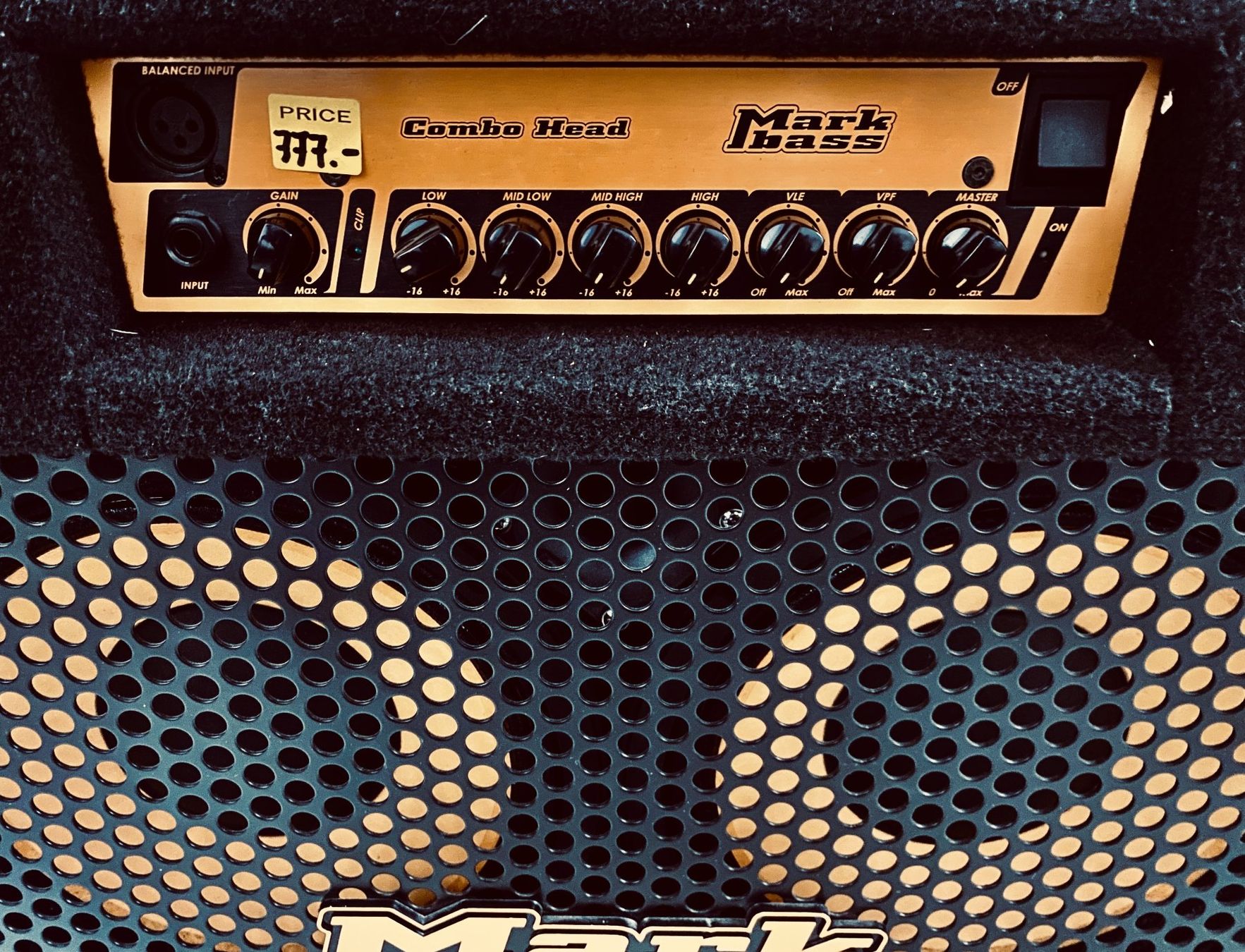 Markbass Amplificatori: MARK BASS Combo Head – Nuovo (secondo la descrizione) da Dietikon venduto da Ilsru 1