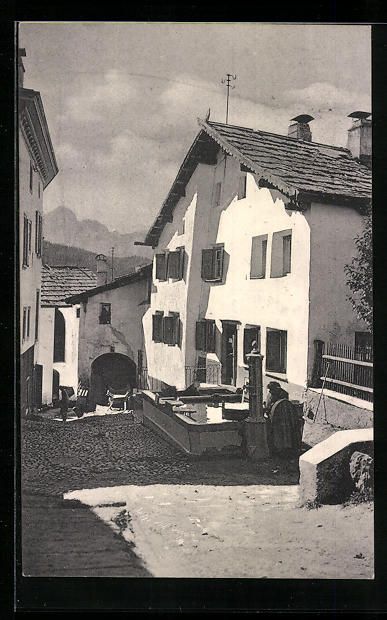 Cartoline postali: AK Pontresina, Alte Strasse mit Brunnen – Usato da Berlin venduto da bartko-reher