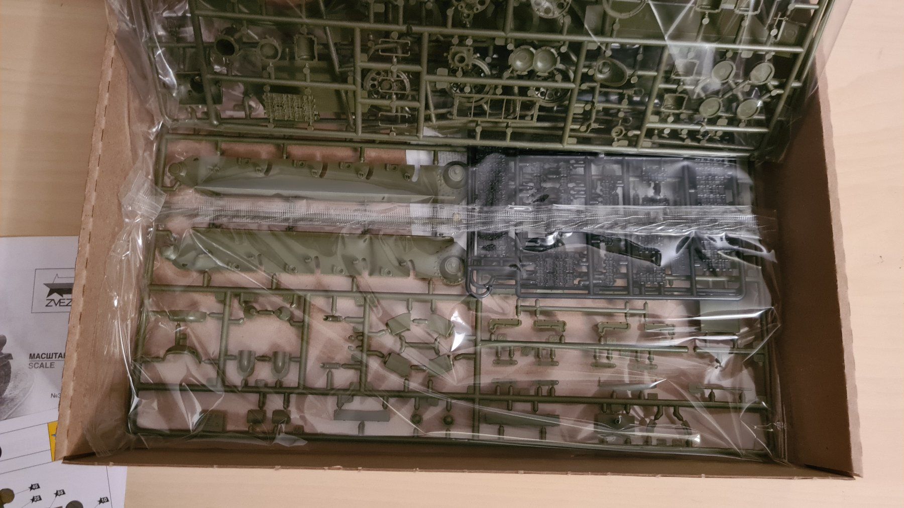Modellbausätze & Standmodelle: 1:35 T-34/85 - Zvezda 3687 – Neu und originalverpackt aus Bassersdorf von  5