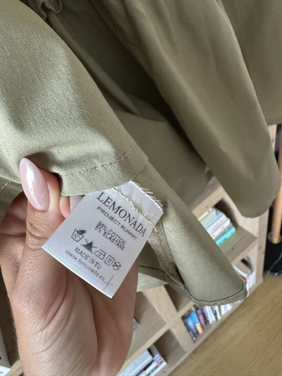 Vestiti: Robe khaki S – Nuovo (secondo la descrizione) da La Croix (Lutry) venduto da secondhandZara 2