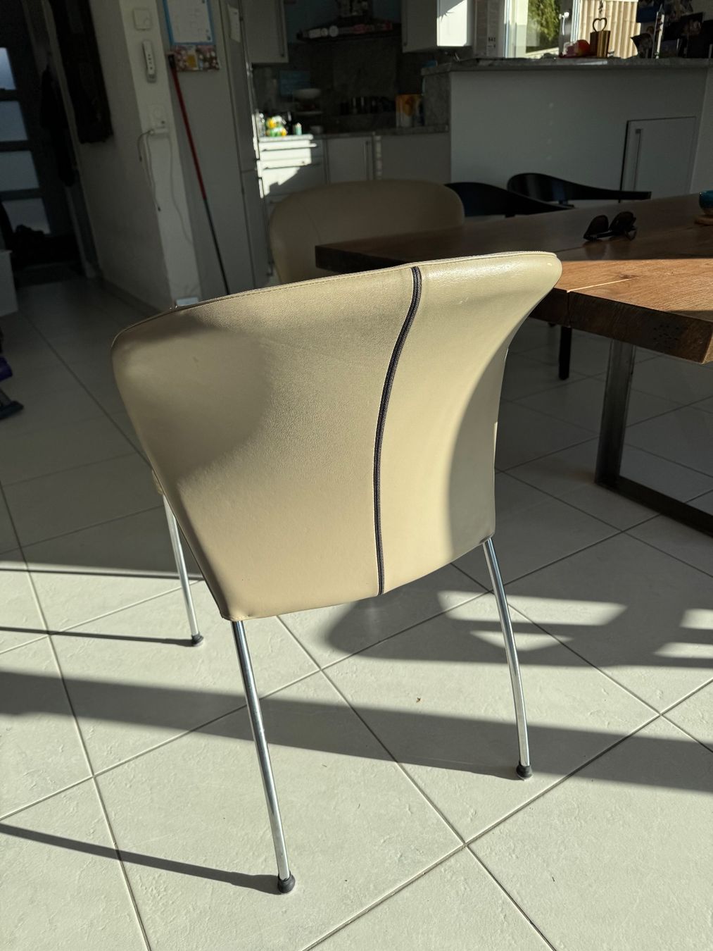Stühle: 2 Montis Leder Stühle Farbe Beige – Gebraucht aus Kefikon ZH von Gary97 5