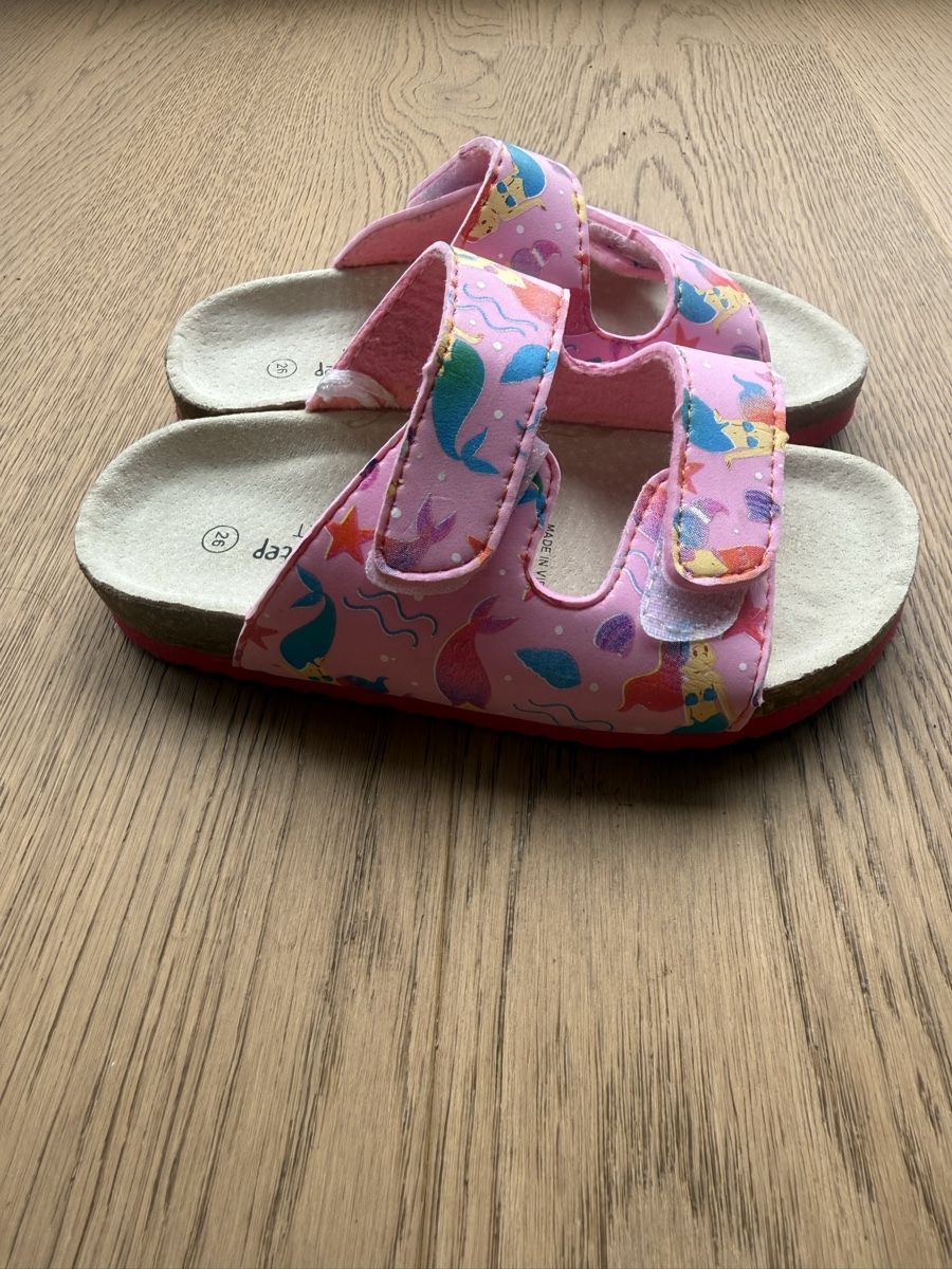 Scarpe per ragazze: Sandalen Gr. 26 – Nuovo e nell'imballaggio originale da St. Gallen venduto da gat_kp29 2