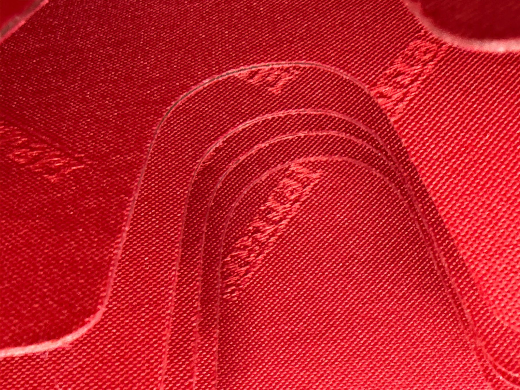 Valigie & Borse: Porte-CD FERRARI en cuir véritable – Usato da Morges venduto da vintiques 7