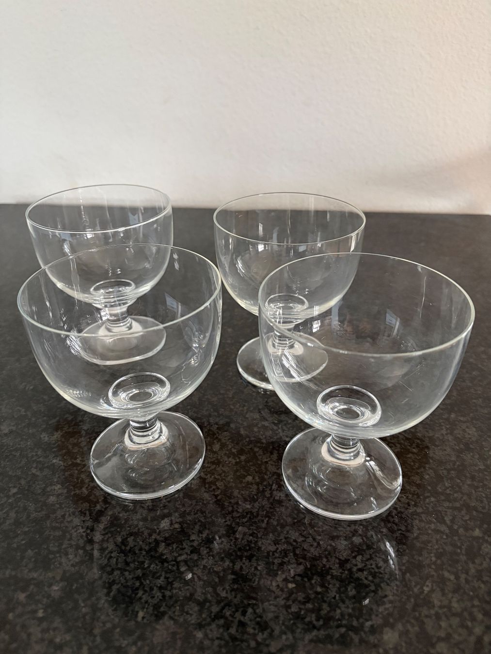 Bicchieri: 4 (5) Coupe-, Dessertgläser – Usato da Winterthur venduto da efant12 2