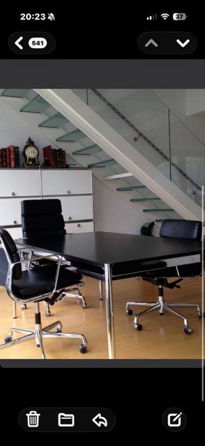 USM Tavoli: Table de Conférence USM Haller en linoléum – Usato da Montreux venduto da lil_jrq7
