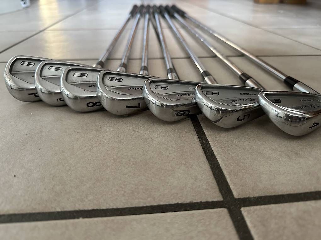 Clubs & Sets: Titleist CB 716 LH 4-PW Eisen – D'occasion à Immensee par anythingskytalk 1