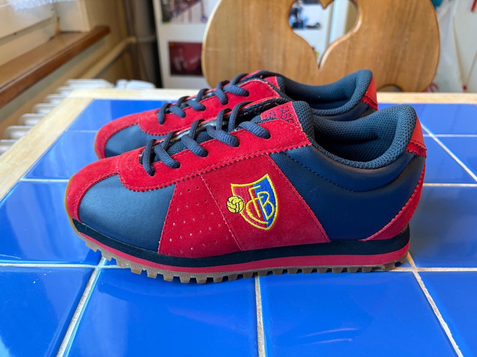 Scarpe da uomo: FCB-Turnschuhe Gr. 37 NEU – Nuovo (secondo la descrizione) da Liestal venduto da Nizli 4