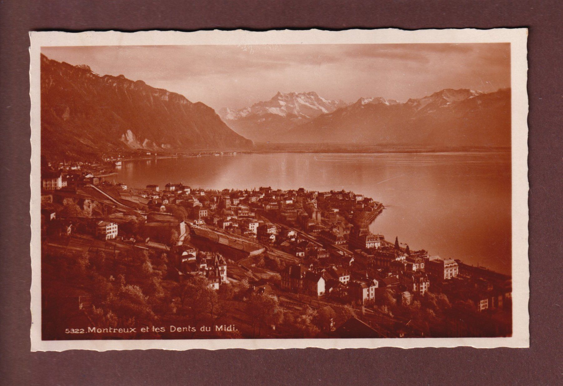 Cartoline postali: MONTREUX - Dents du Midi - 1927 – Usato da Pully venduto da nicecards