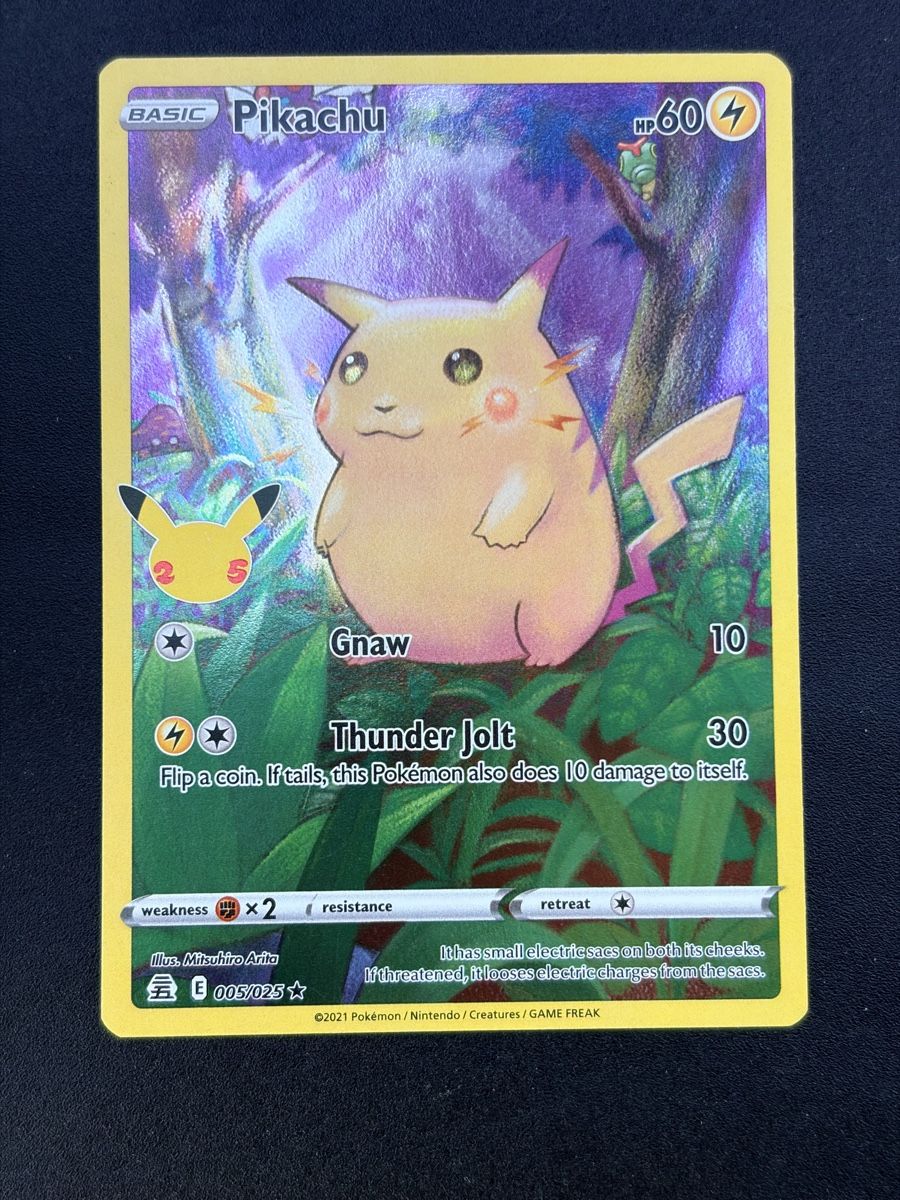 Cartoline: Pikachu Celebrations Pokemon Card - Excellent Condition – Usato da Belmont-sur-Lausanne venduto da ste_8wjw