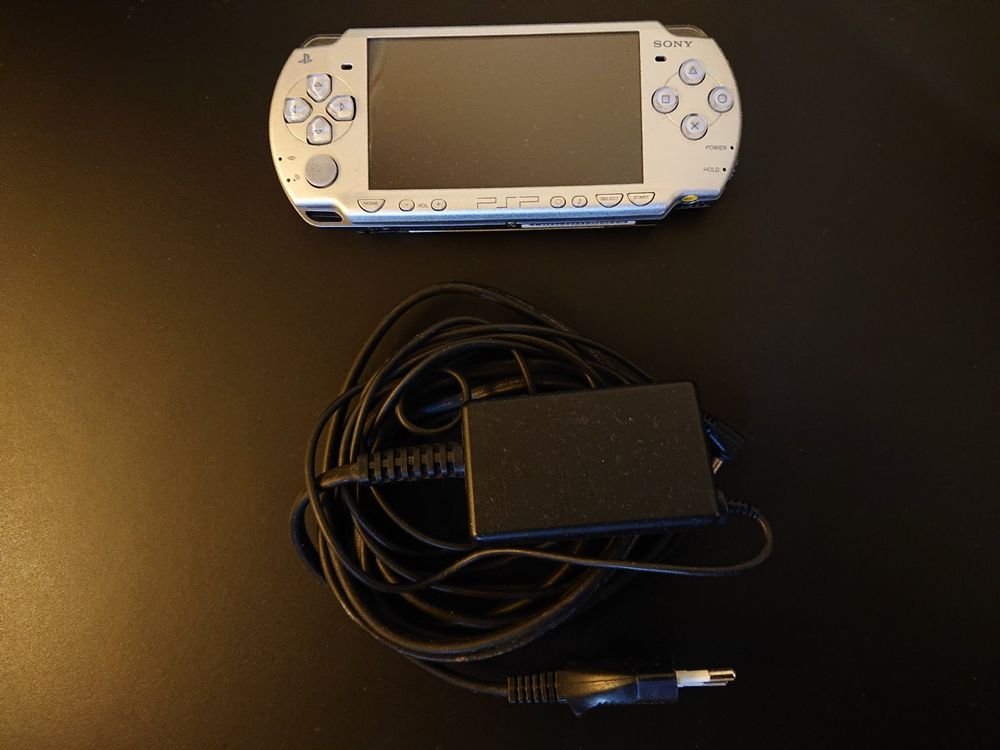 Sony Playstation Portable PSP Konsole 2004 Silber 2GB Kaufen