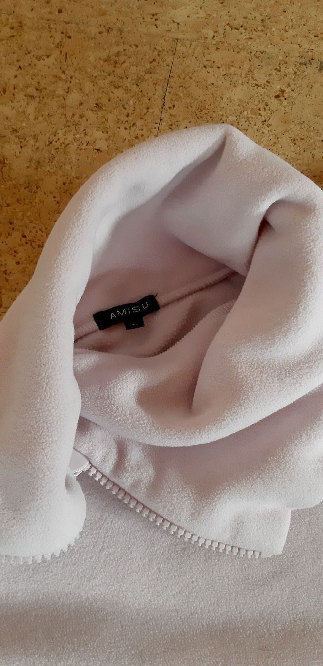 Maglioni & Felpe: Rollkragen Pullover Gr.L=38/40 – Usato da Ftan venduto da StefanCorina 1