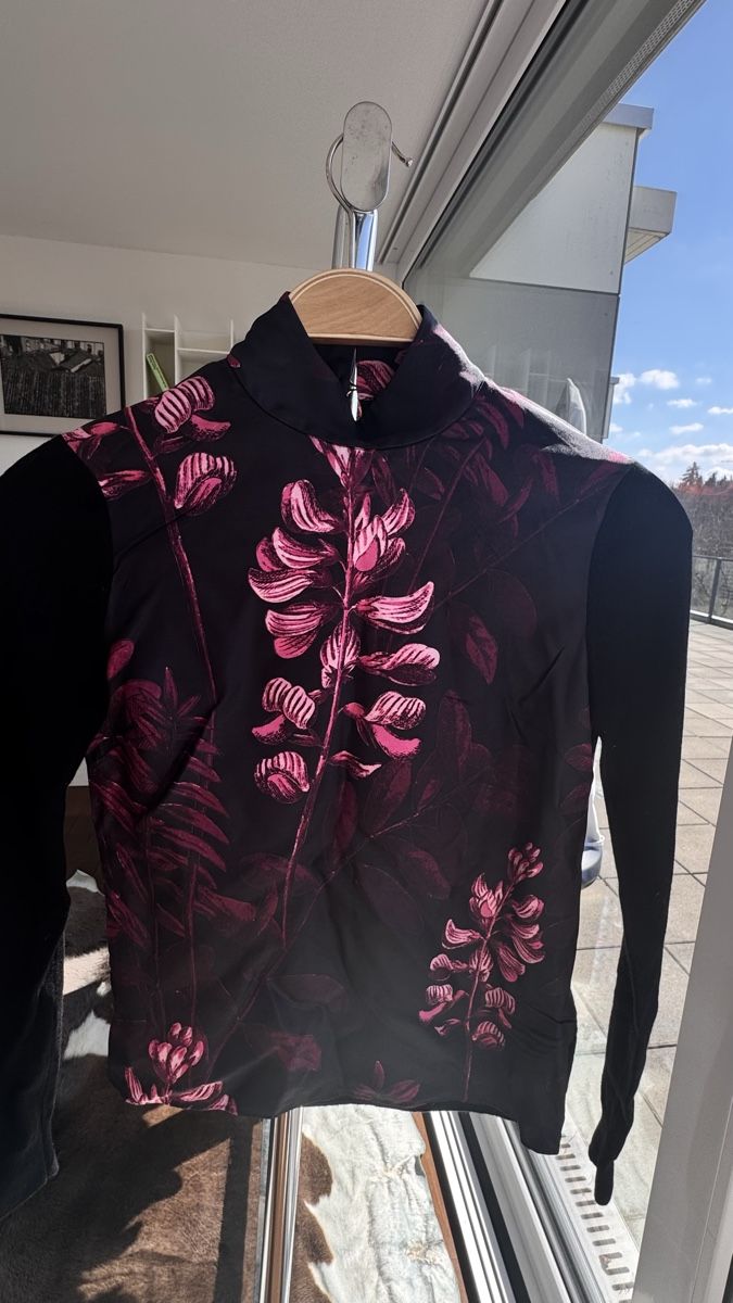 Maglioni & Felpe: Ted Baker  Pullover mit Seide und Cashmere Grösse 1 (S) – Nuovo e nell'imballaggio originale da Worblaufen venduto da fortuna..