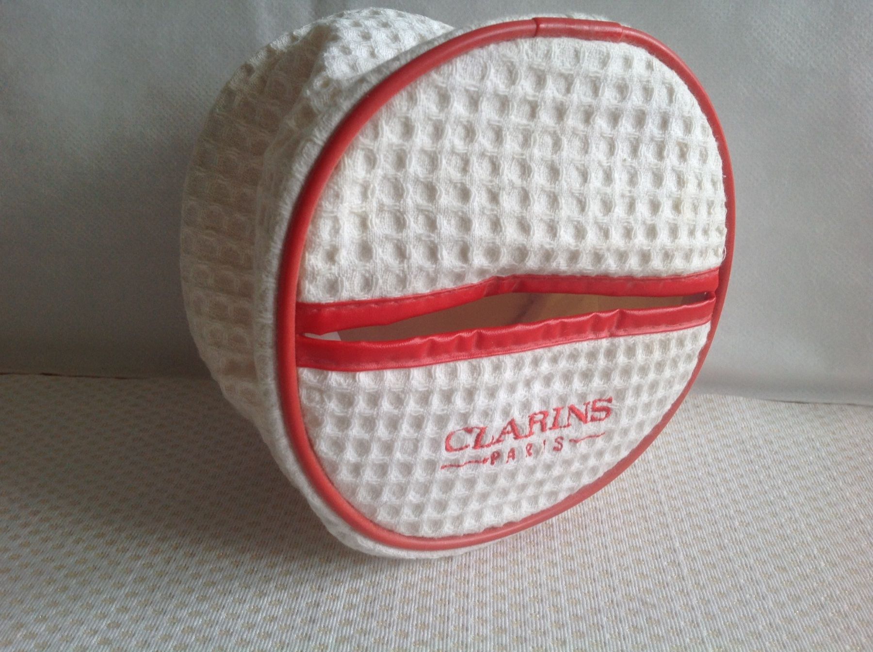 Clarins Custodie per cosmetici: Clarins - Trousse – Usato da Sion venduto da accroshoes 2