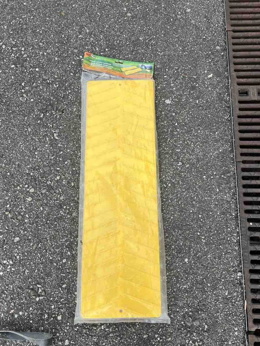 Rampes d’accès: ProPlus Grip System Anfahrhilfe gelb neu ovp – D'occasion à Boningen par LAZ