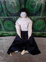 Antike Biedermeier Schulterblatt-Porzellankopfpuppe, ca.1880