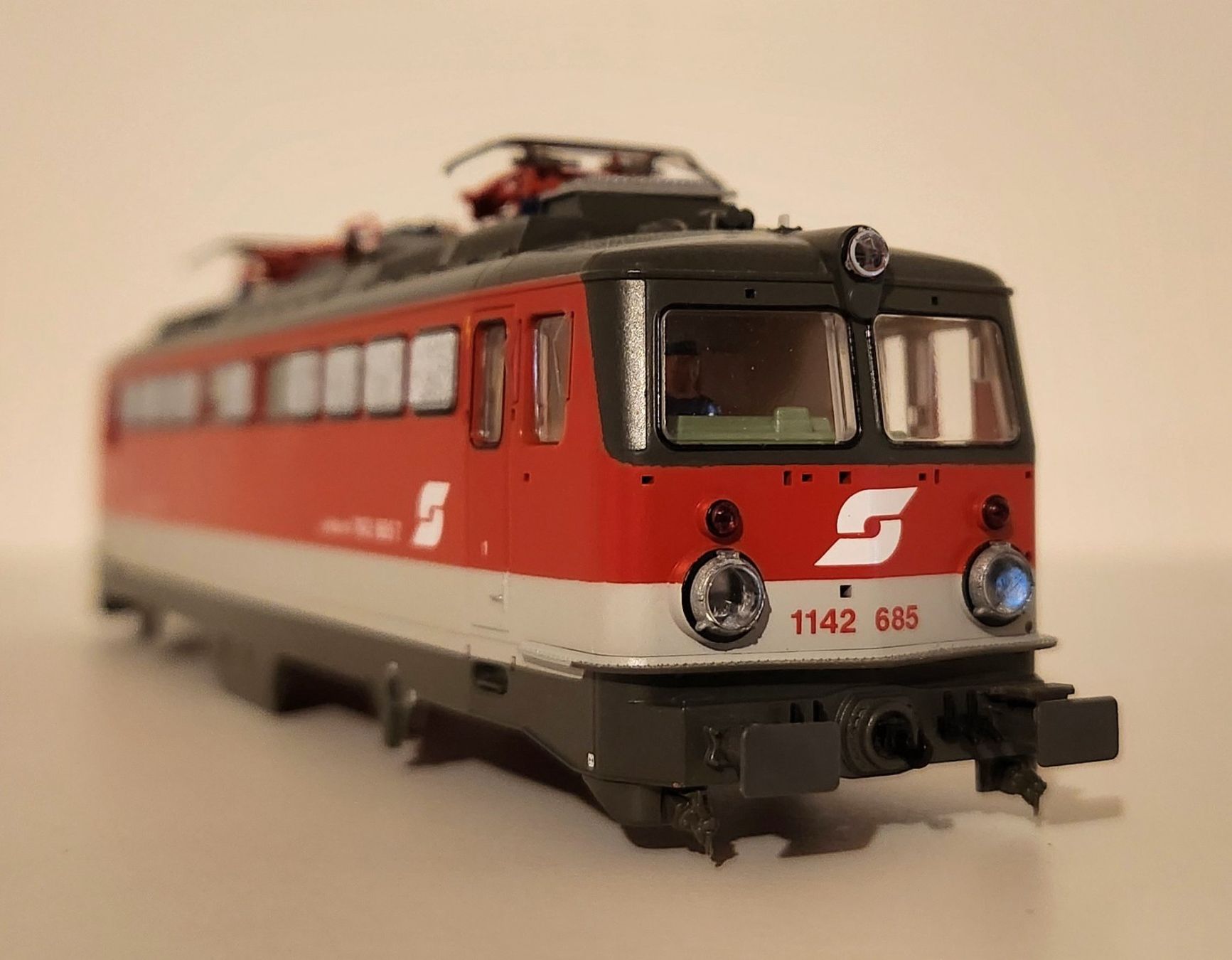 Roco Trains électriques: Roco ÖBB 1142 685 Lokgehäuse – Neuf (Voir description) à Wittenwil par ced_q8j7 4