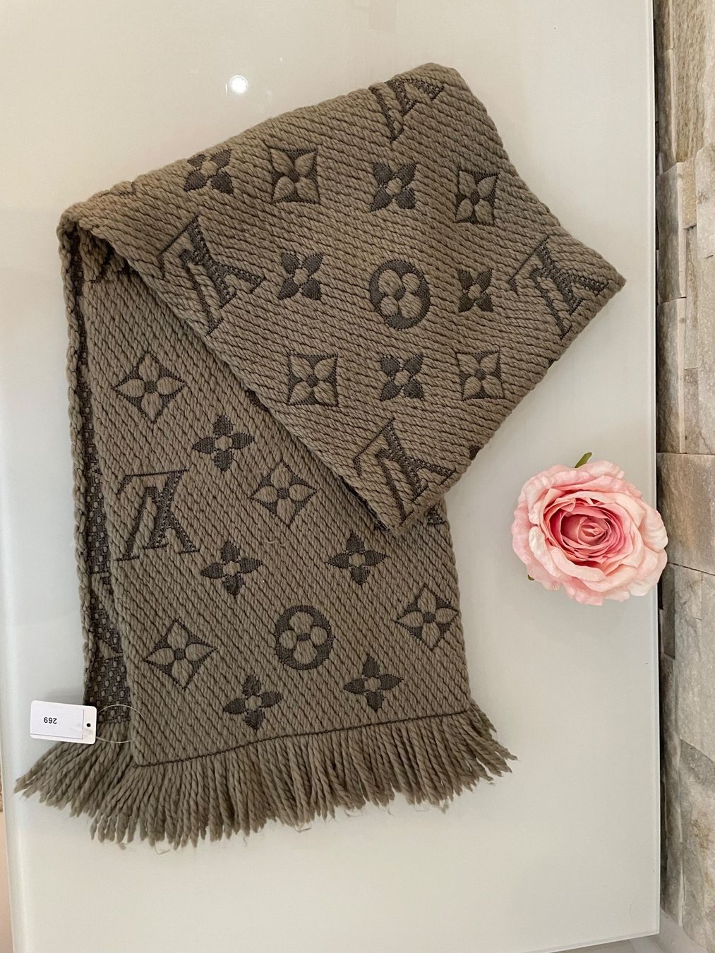 Louis Vuitton Foulard & Sciarpe: Louis Vuitton Schal Logomania - Nr. 269 – Usato da Hittnau venduto da LuxAndMore 2