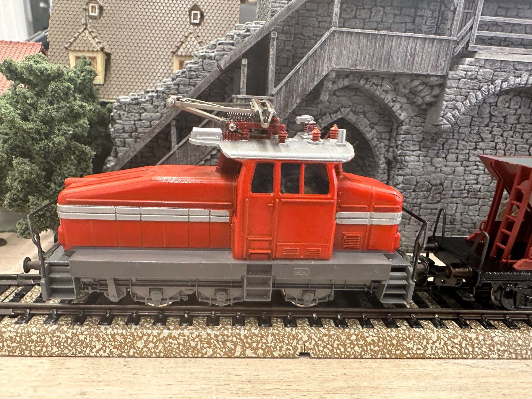 Märklin Modelleisenbahnen: Märklin 3044 BR EA800 Kieszug – Gebraucht aus Lupsingen von New-Haven 1