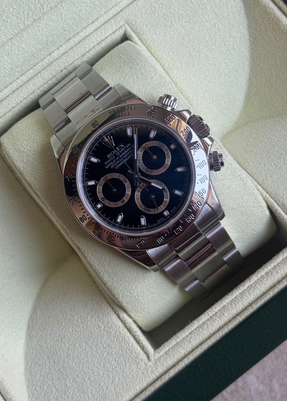 Rolex Uhren: Rolex Cosmograph Daytona ref. 116520 APH Full set – Gebraucht aus La Corbaz von ts5_567x