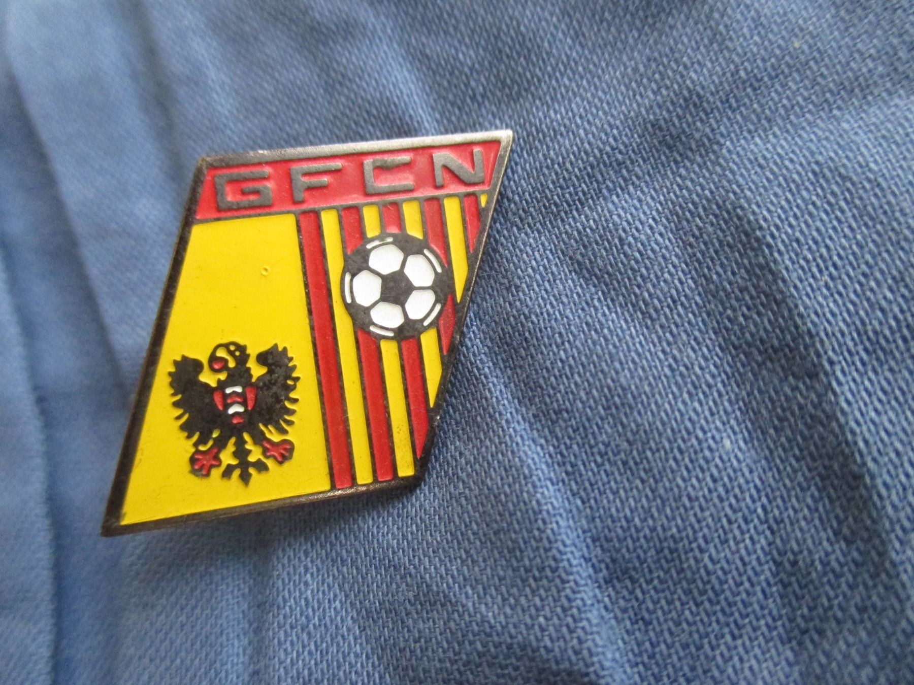 Placchette & Badge: pin's GFCN – Usato da Colombier NE venduto da Nevenma