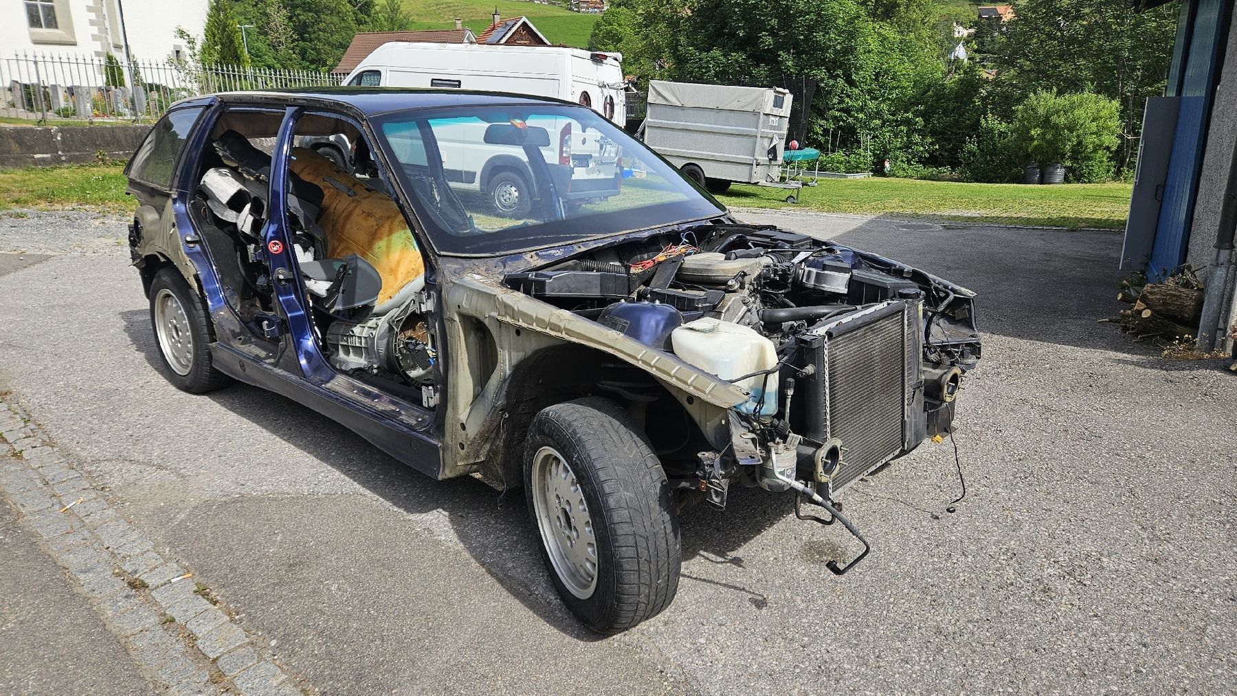 BMW Autos: BMW E36 318 Schlachter – Defekt aus Trogen von hae_g56c