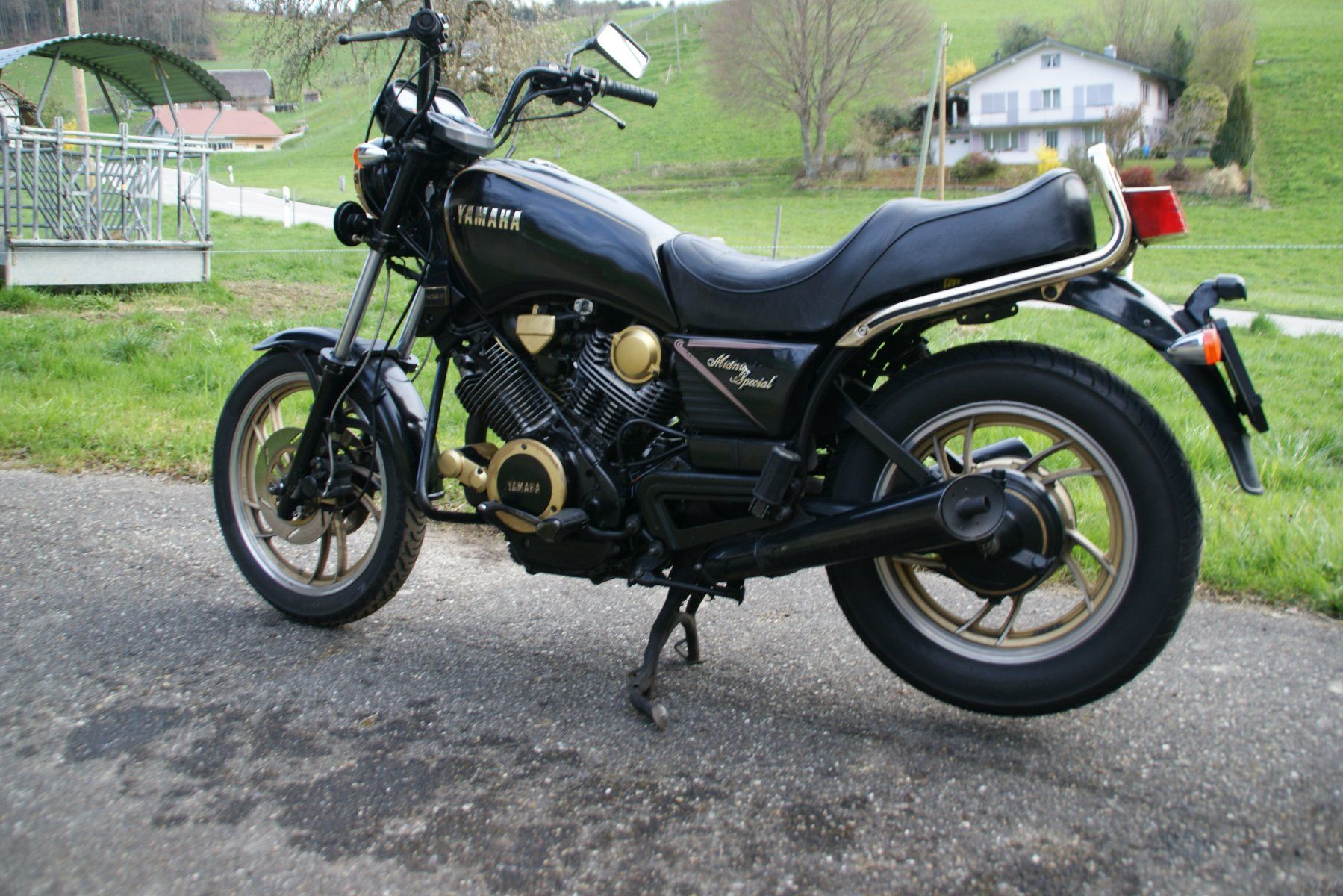 Yamaha Chopper: Yamaha XV 1000 SE – Usato da Gettnau venduto da Cidor 1