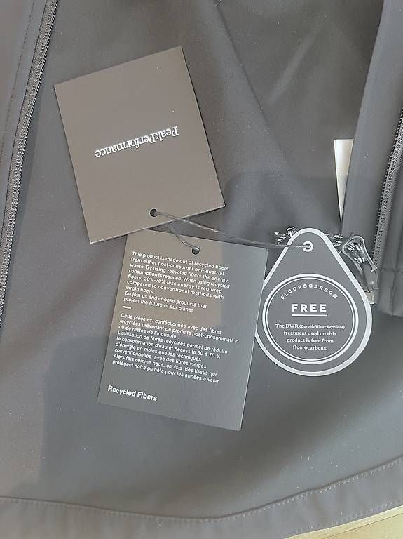 Peak Performance Jacken: Peak Performance NEU Gr.S SOFTSHELL DWR Schwarz – Neu und originalverpackt aus Dübendorf von CaBer 3