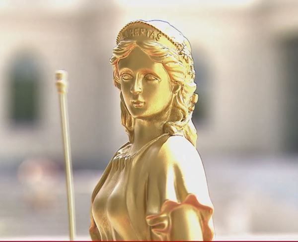 Statuette: HELVETIA – Nuovo e nell'imballaggio originale da Stilli venduto da zippo24 4