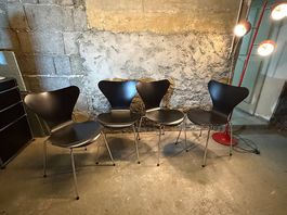 Fritz Hansen Series 7 Stühle  4 Stück  Schwarz