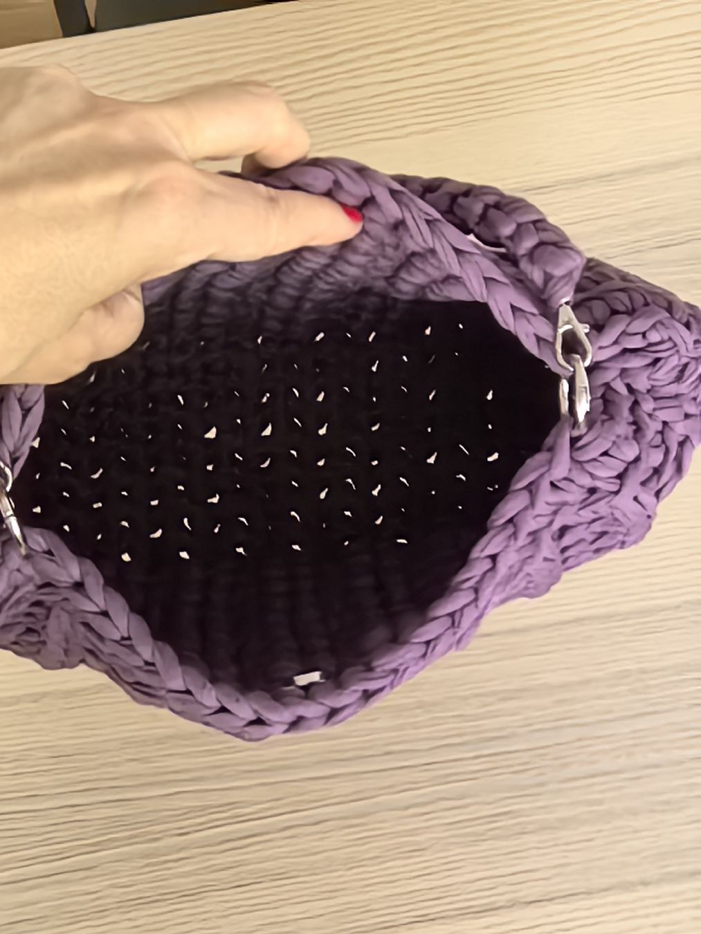 Borse da donna: Handgefertigte lila Stricktasche – Nuovo e nell'imballaggio originale da Bad Ragaz venduto da AKahlon 2