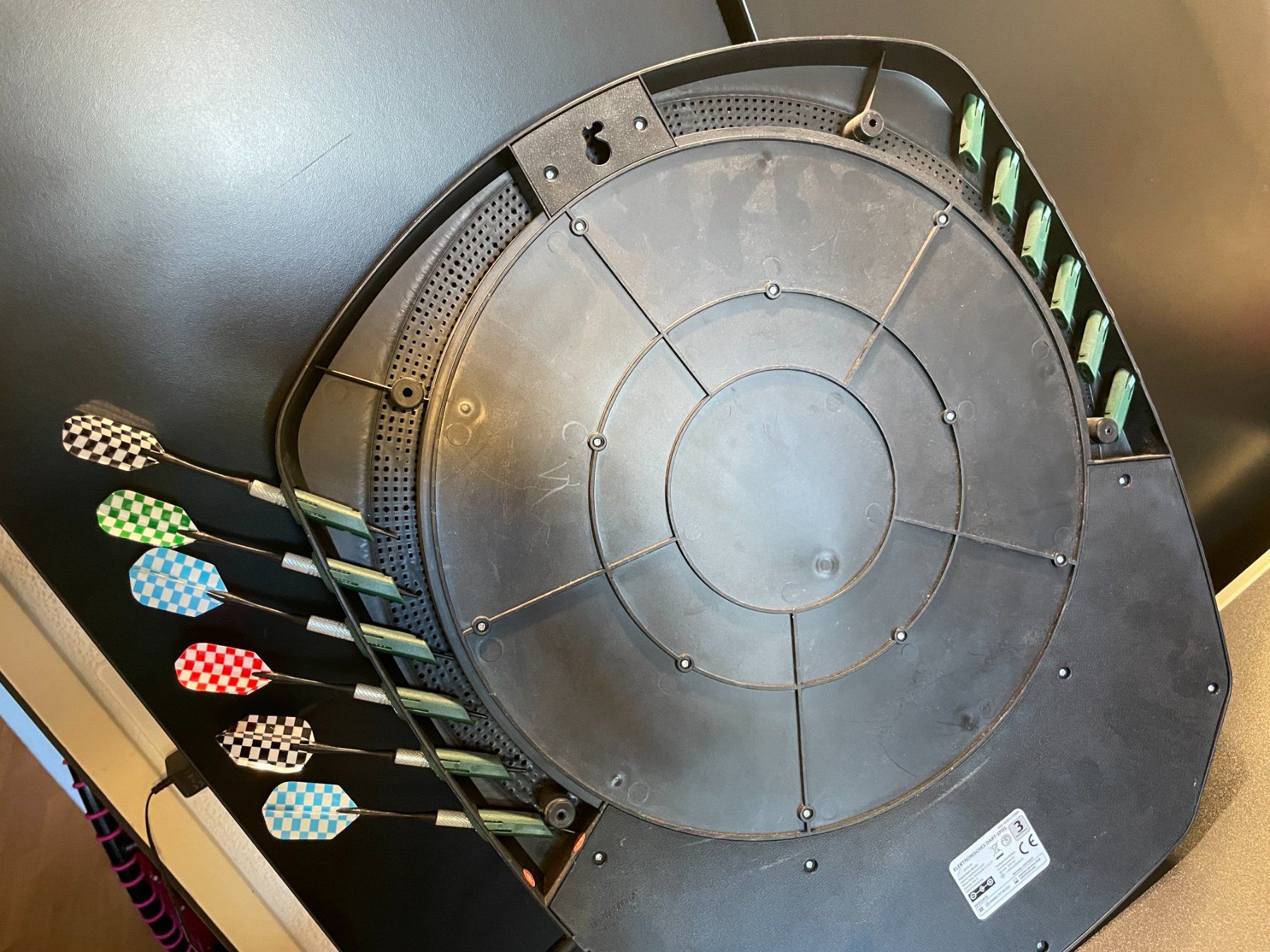 Jeux de fléchettes: Elektrische Dartscheibe, mit Pfeilen – D'occasion à Hittnau par kleen 4