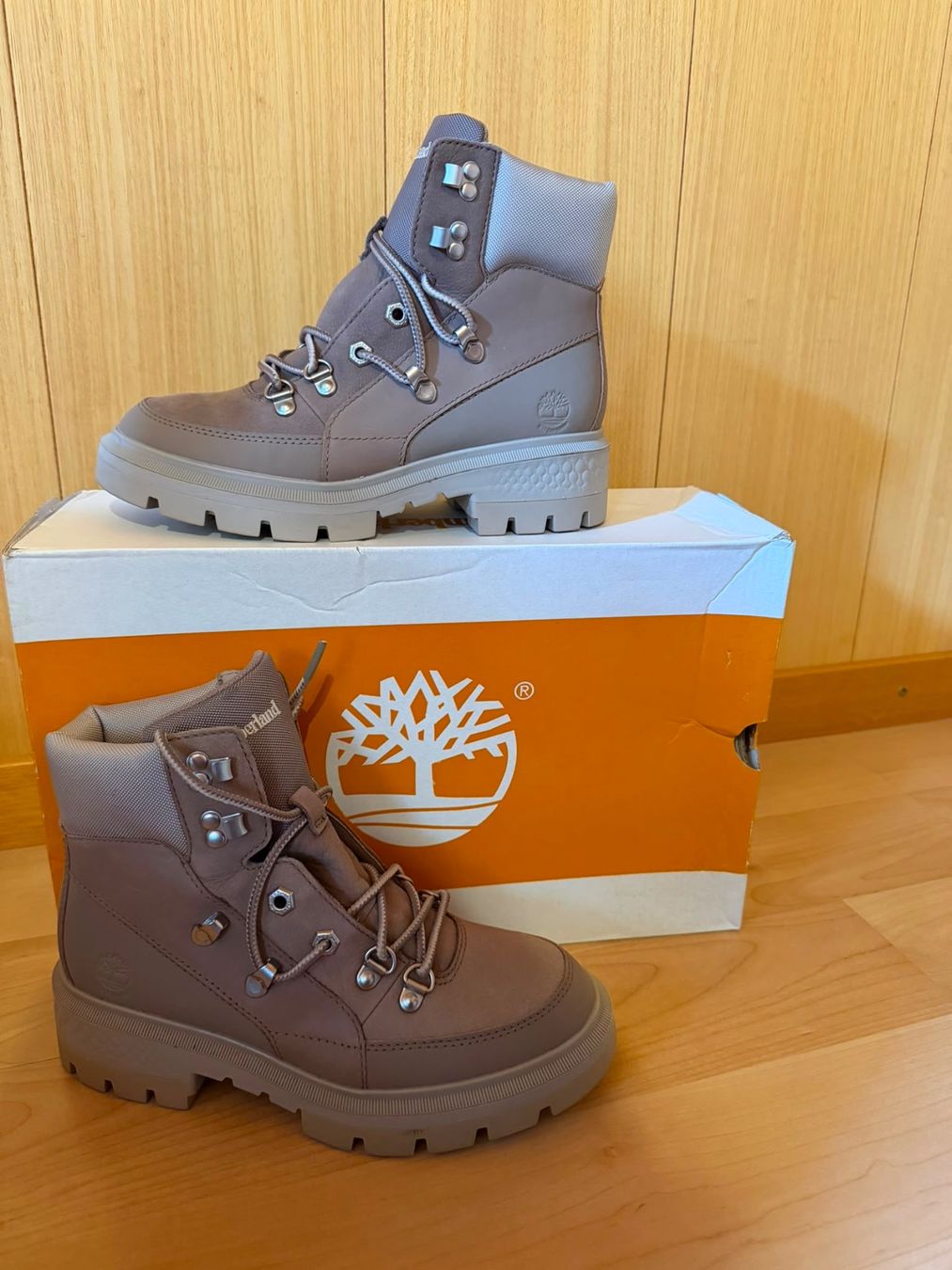 Timberland Scarpe da donna: Botas Novas Timberland – Nuovo e nell'imballaggio originale da St. Niklaus VS venduto da mat_ph7q