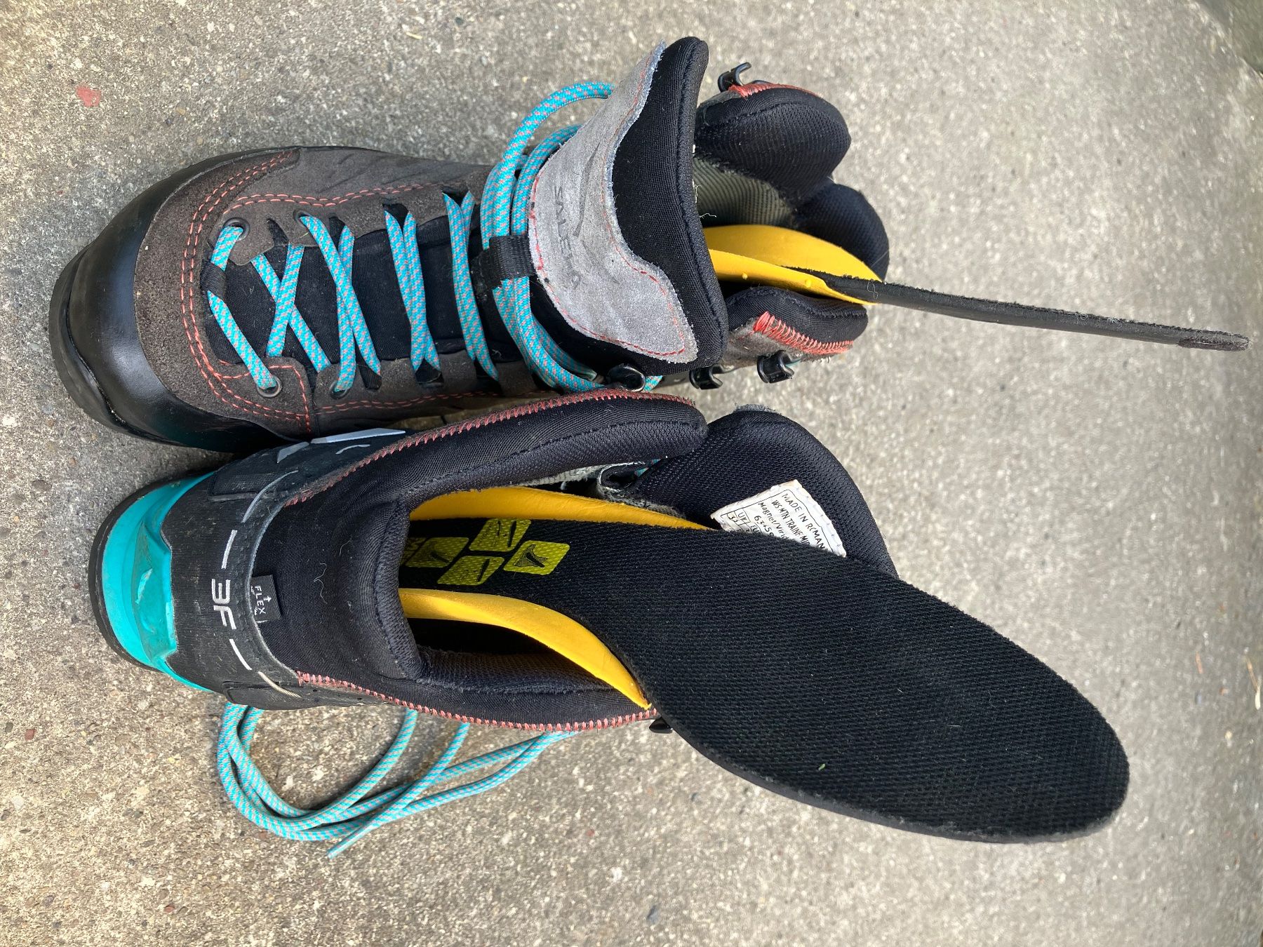 Salewa Scarpe da donna: Wanderschuhe salewa – Usato da st. gallen venduto da Betty-tina 2