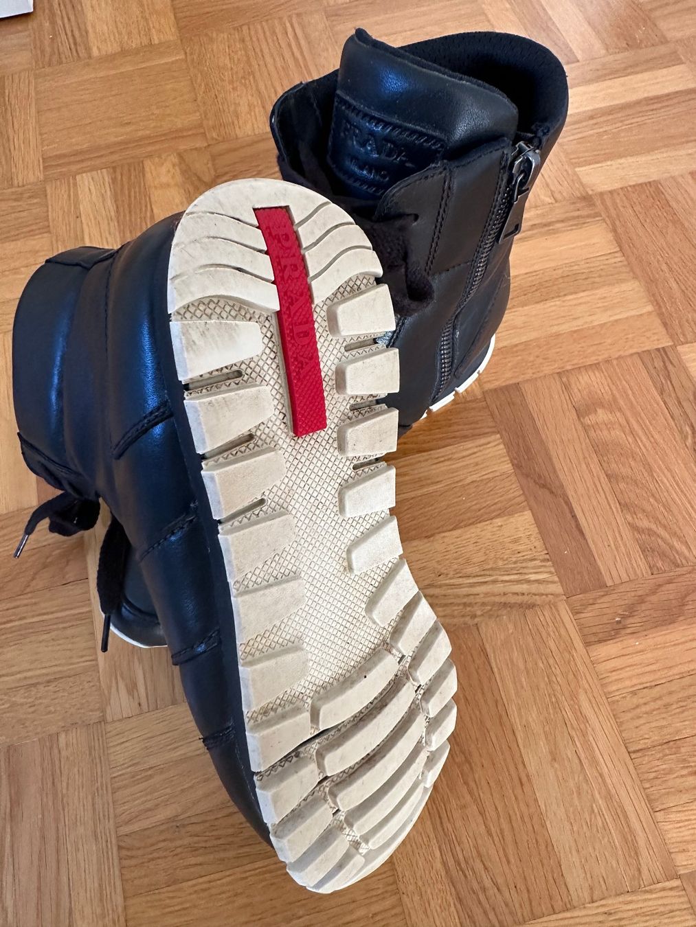 Prada Scarpe da donna: Original Damen Prada Sneakers Grösse 38 – Usato da Mörschwil venduto da muenggeli99 5