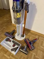 Dyson Staubsauger mit Zubehör Defekt!