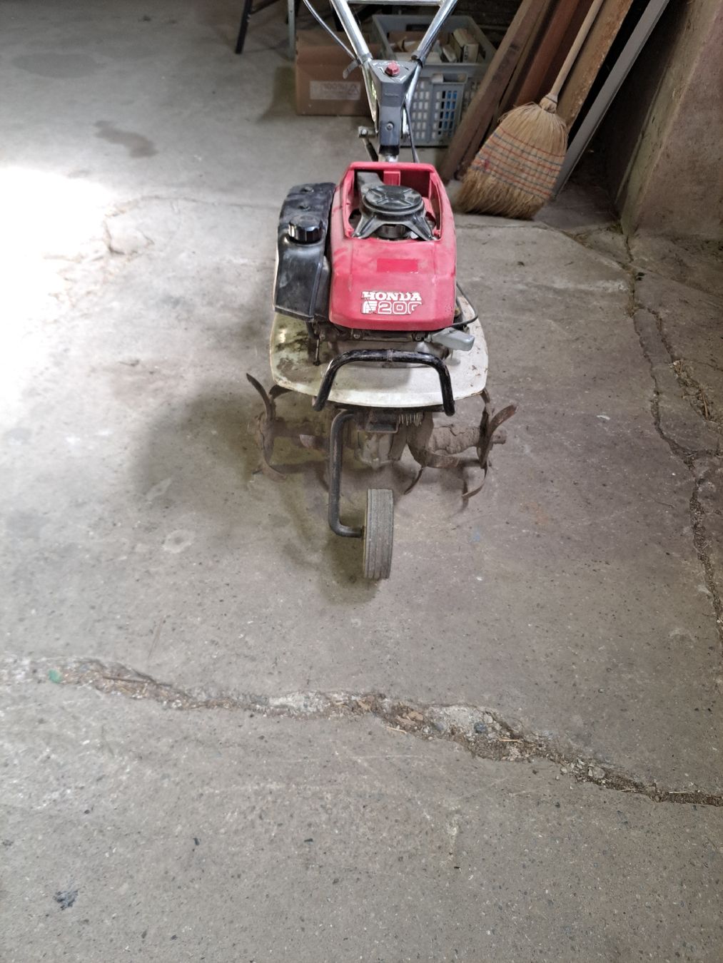 Honda Alle Maschinen: Bodenhacke Honda 5.5 PS gebraucht  – Defekt aus Ricketwil (Winterthur) von Martin8406 3