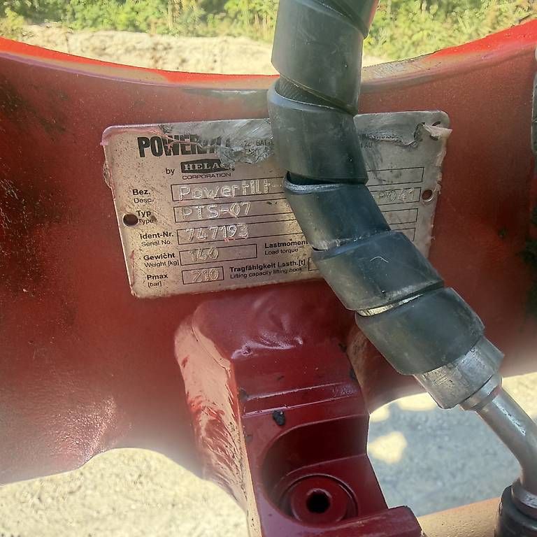 Takeuchi Bagger: Powertilt Martin/Takeuchi – Gebraucht aus Menziken von TairiBaumaschinen10 4