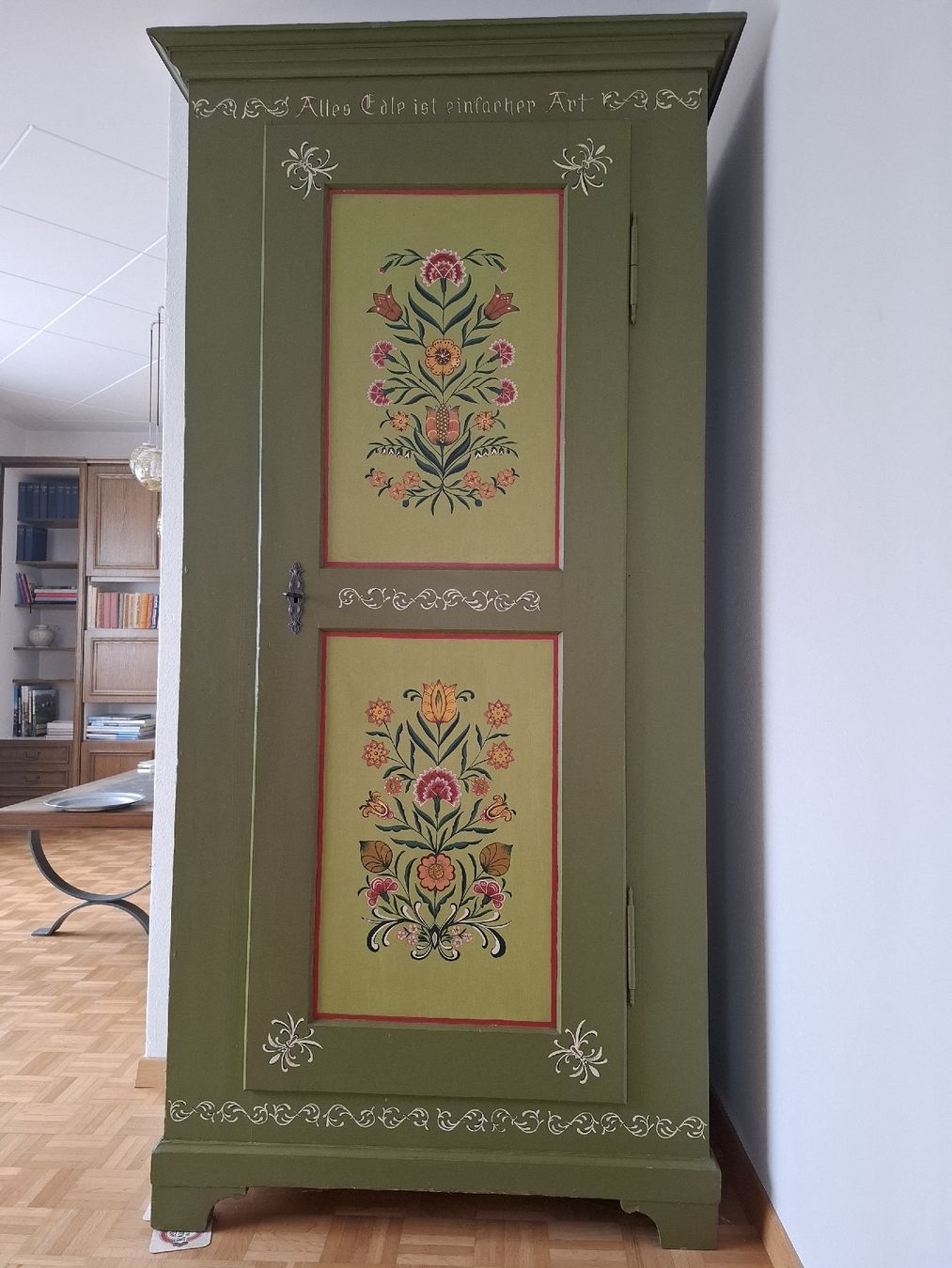 Armadi: Bauernschrank – Usato da Schaffhausen venduto da Fabian021
