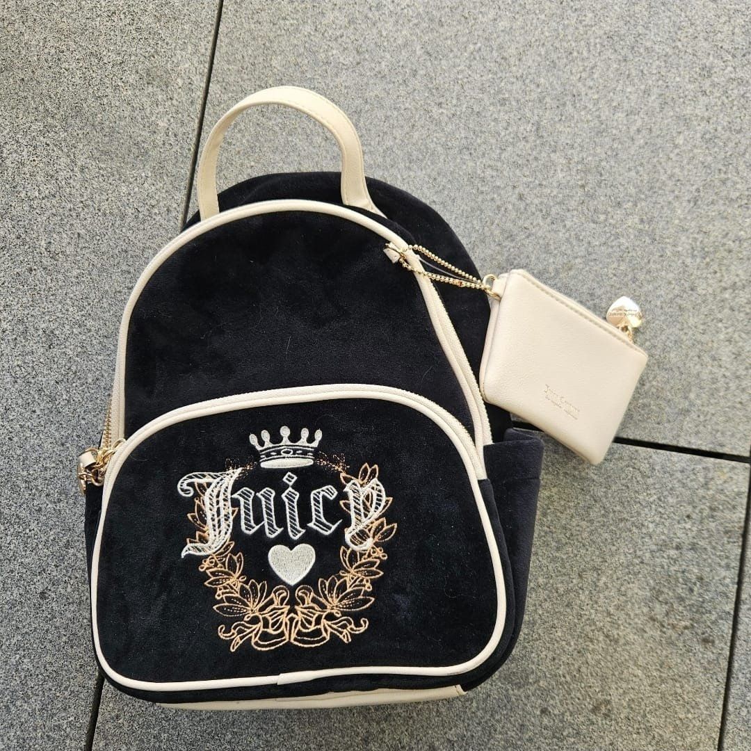 Sacs à dos: Juicy Couture Velour Backpack – D'occasion à Wangen SZ par Butchers_Boutique 1