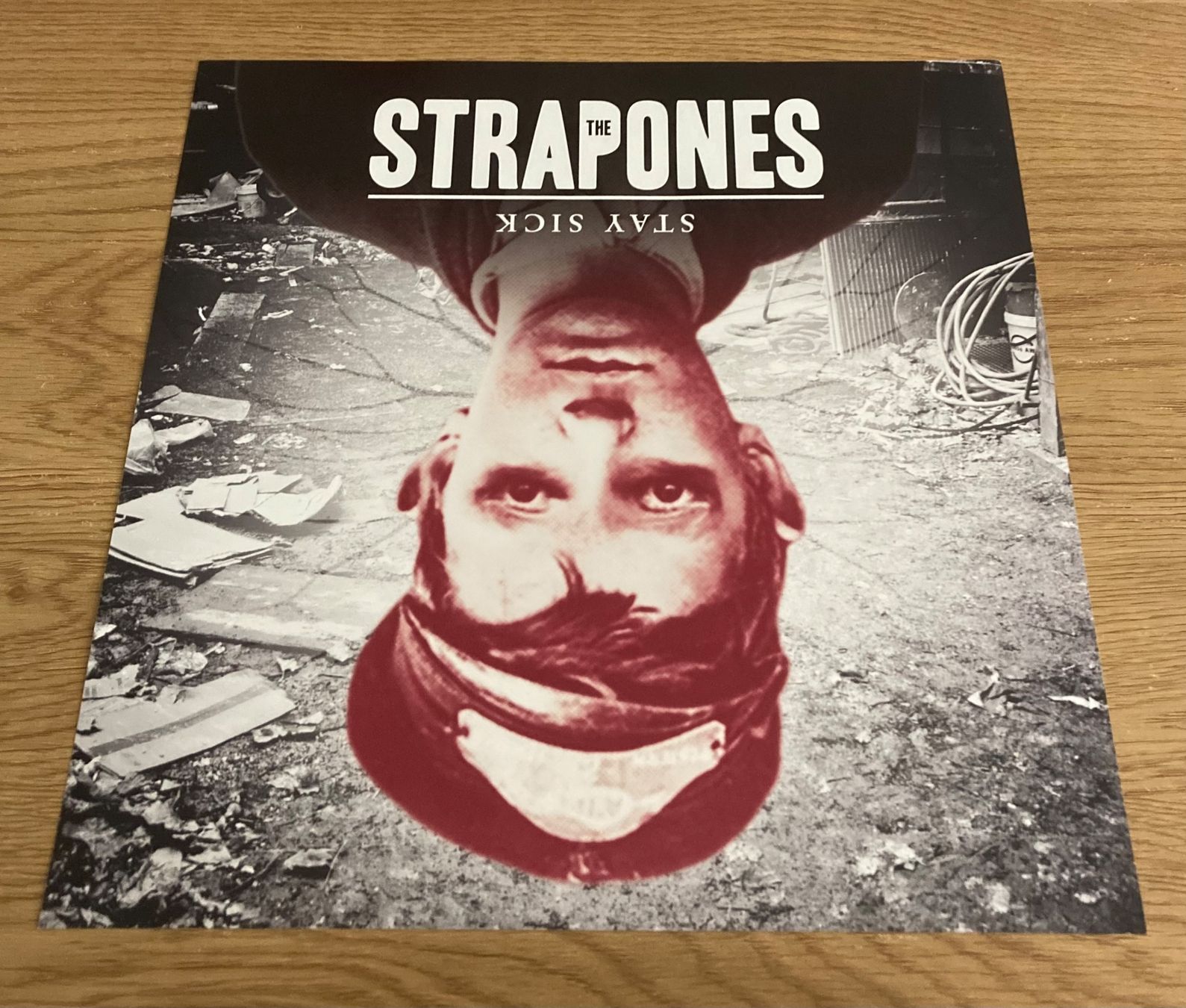 Schallplatten: The Strapones / Stay Sick / Vinyl Schallplatte – Neu (gemäss Beschreibung) aus Bern von RageMM87 2