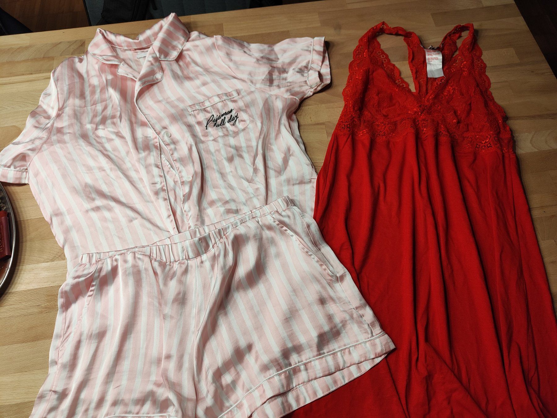 Negligees & Pigiami: Zwei Pyjamas – Usato da Arbon venduto da karolina_frank