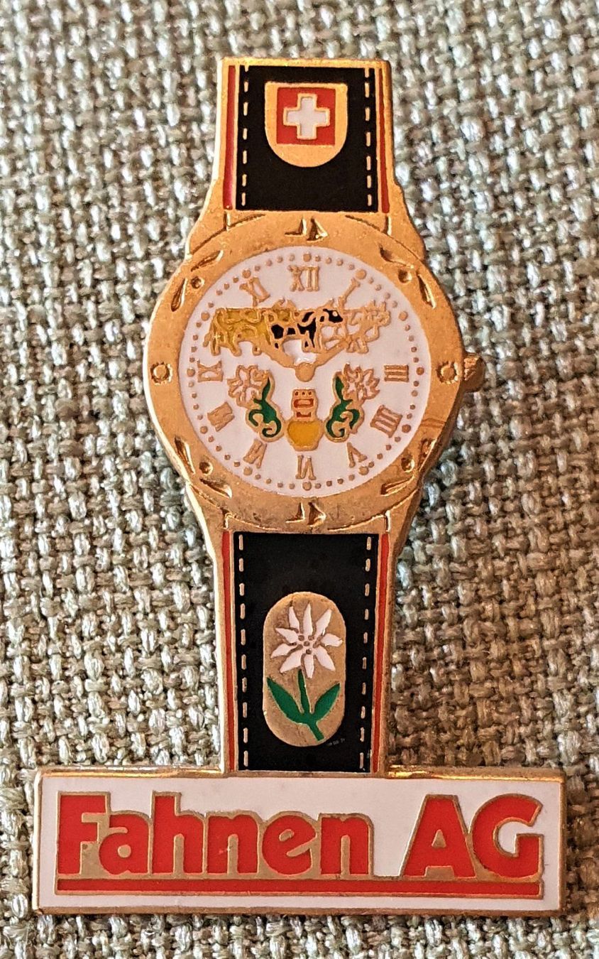 Placchette & Badge: H074 Pin Schweizer Uhr Limitiert – Usato da Reinach BL venduto da Boston-Verkauf
