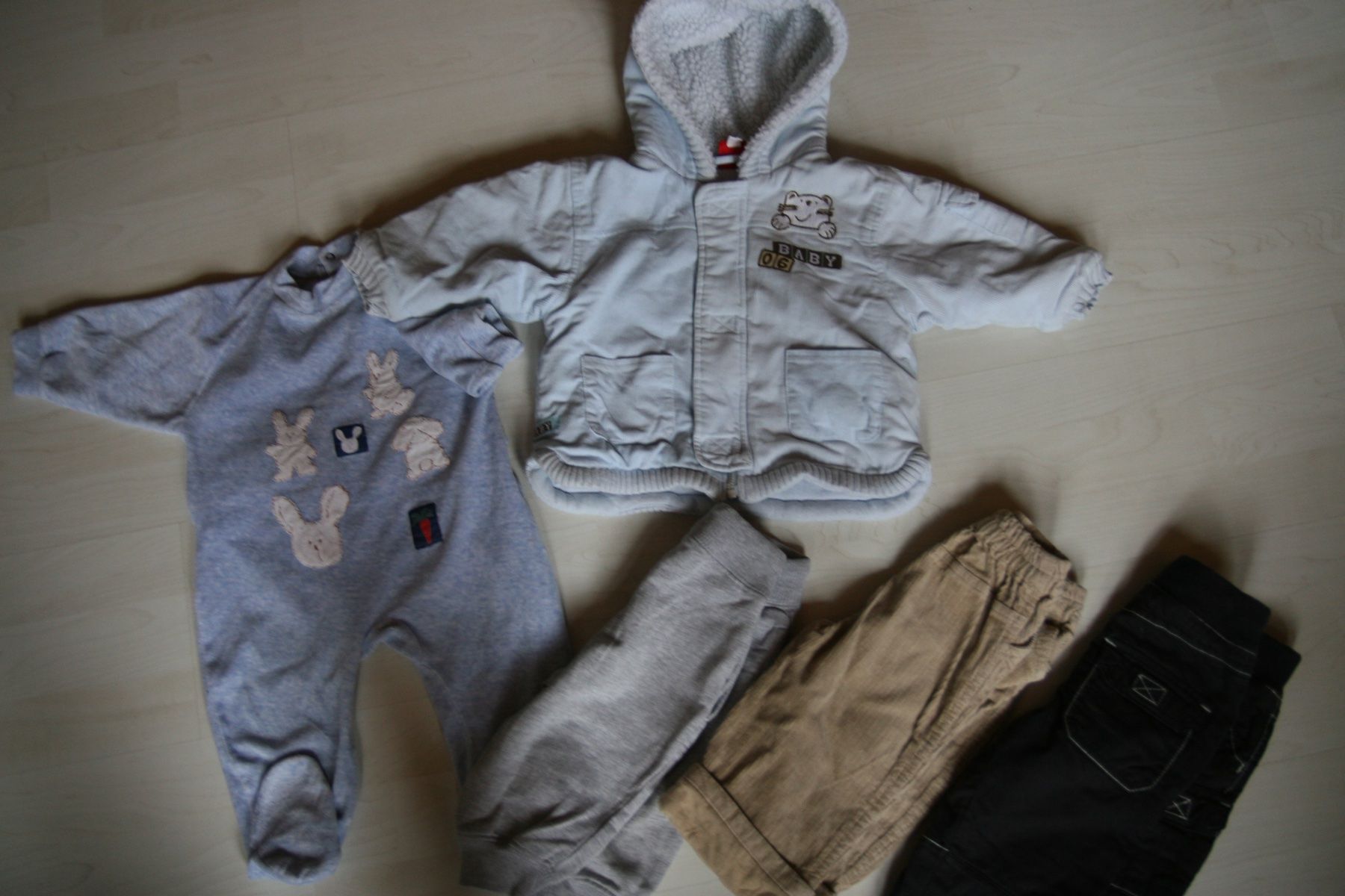 Lotti & Set di vestiti: Baby Kleiderpaket Gr. 74 /Winter – Usato da Fislisbach venduto da lorgli 4