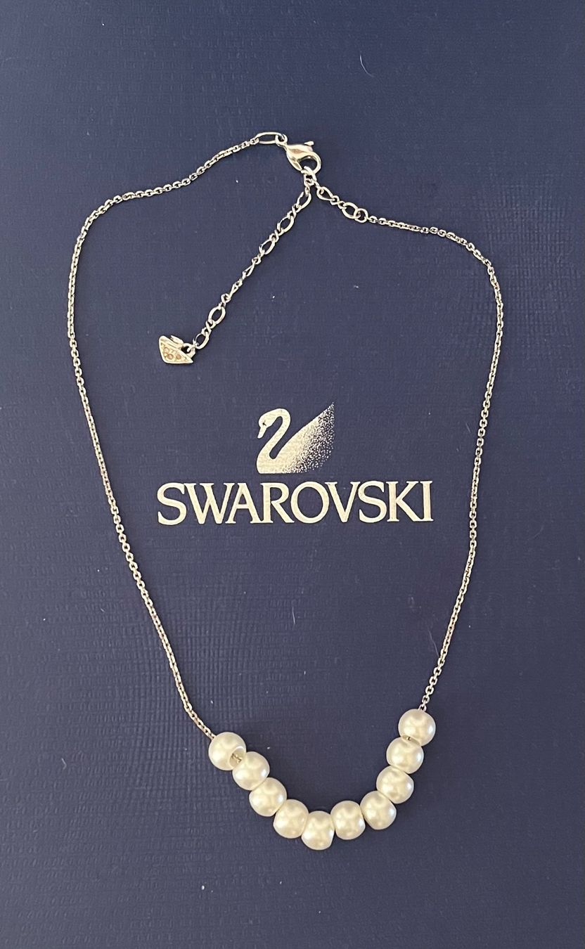 Swarovski Ketten: Swarovski Kette ungetragen & original Perlen – Neu (gemäss Beschreibung) aus Kirchleerau von Dalmi220