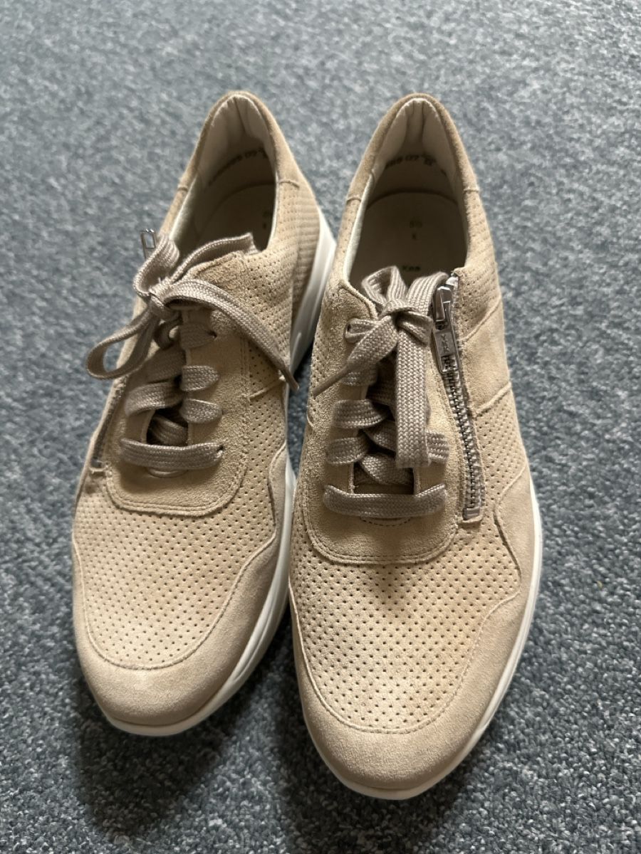 Scarpe da donna: Solidus Halbschuhe Gr 39.5 – Nuovo e nell'imballaggio originale da Baltschieder venduto da YmroBe