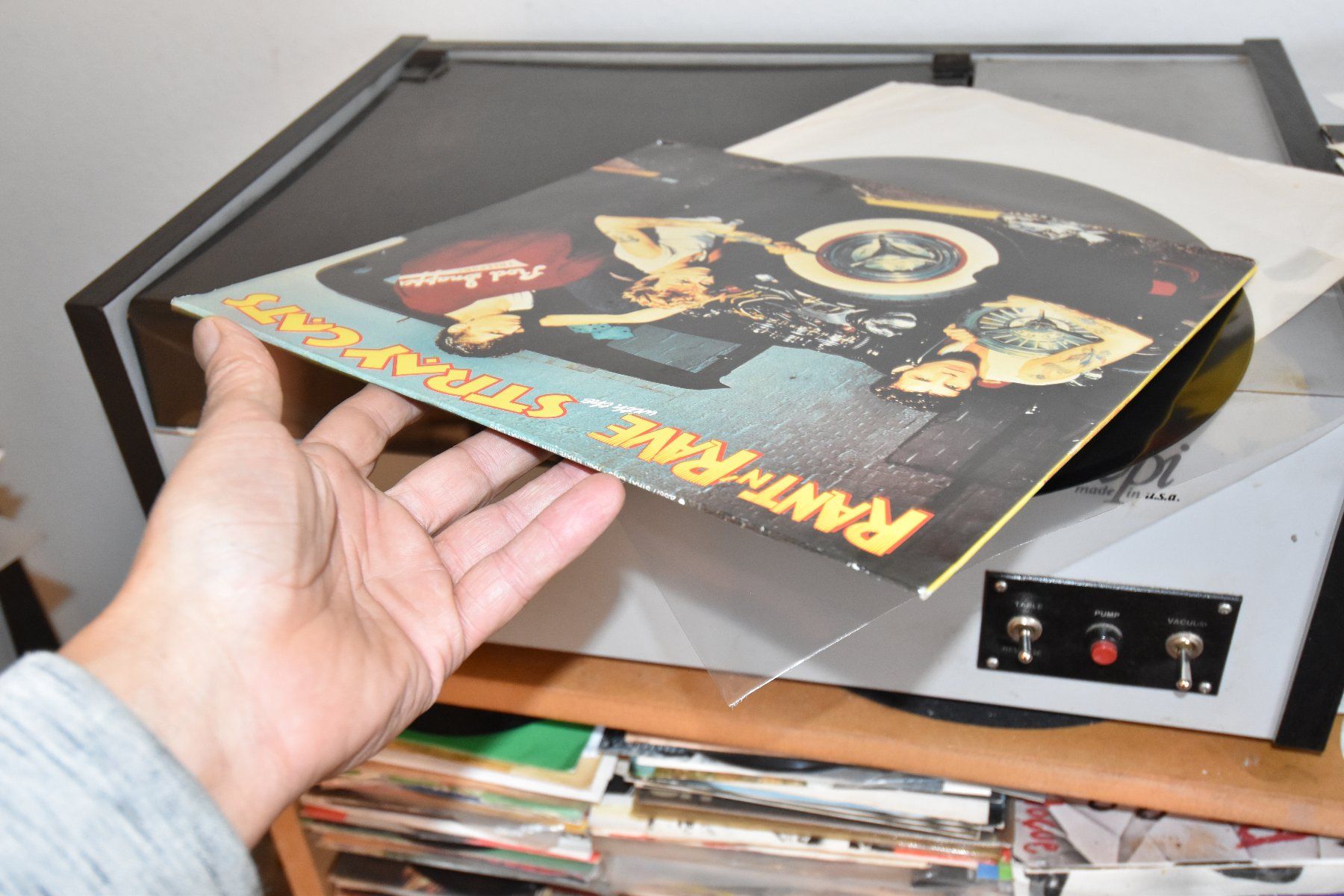 Dischi in vinile: Stray Cats – Rant N' Rave VG(+)/VG – Usato da Pfaffhausen venduto da mono_rec 3