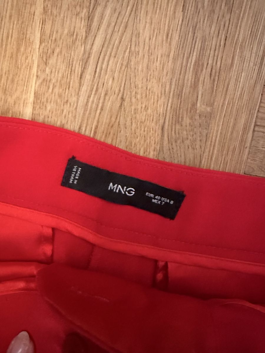 Mango Pantaloni: Rote Mango Hose, Gr. 40, neuwertig, Herbst Chic! – Usato da Dierikon venduto da anfuchs 1