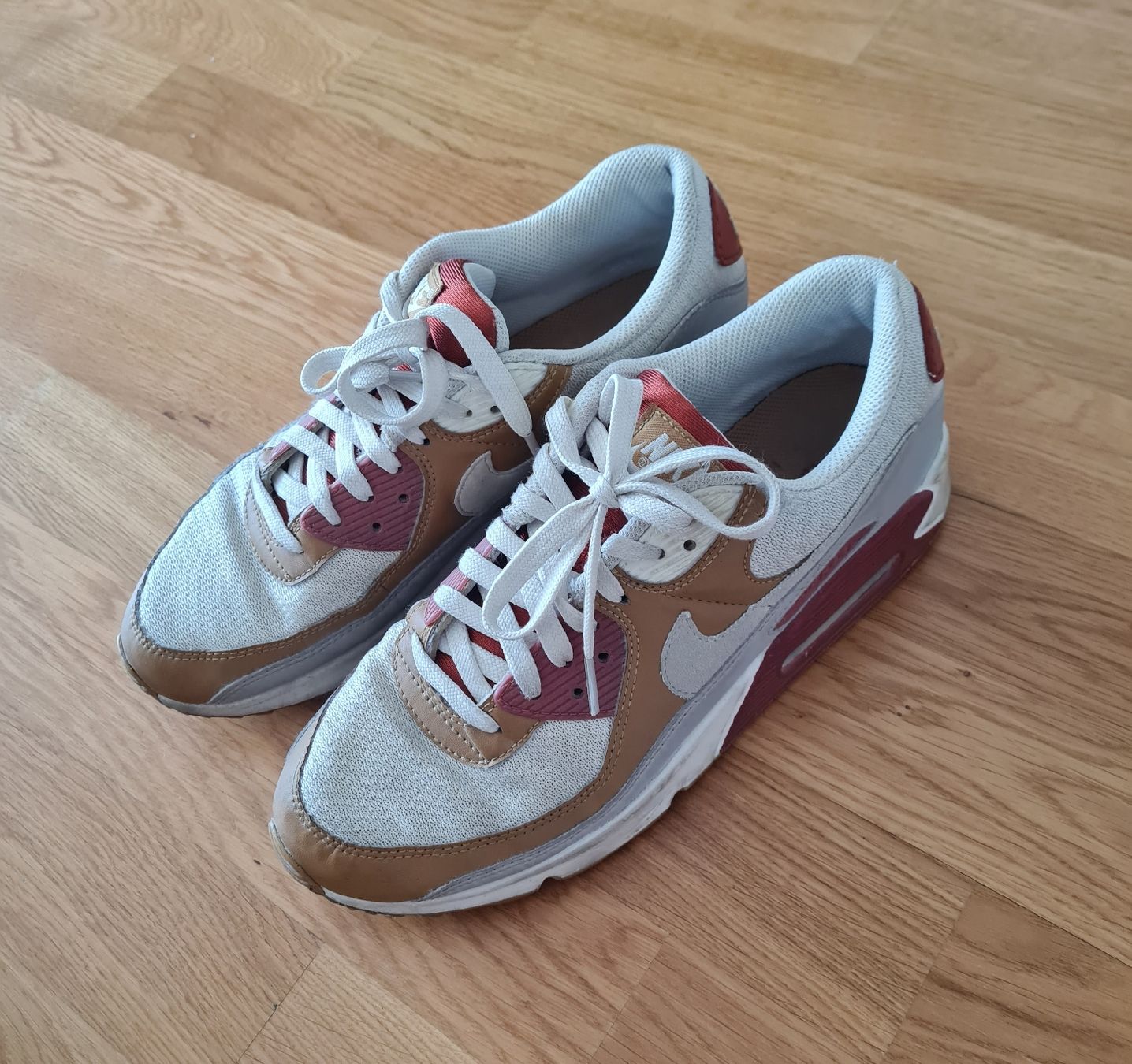 Nike Chaussures hommes: nike air max 90 – D'occasion à Pully par louis044